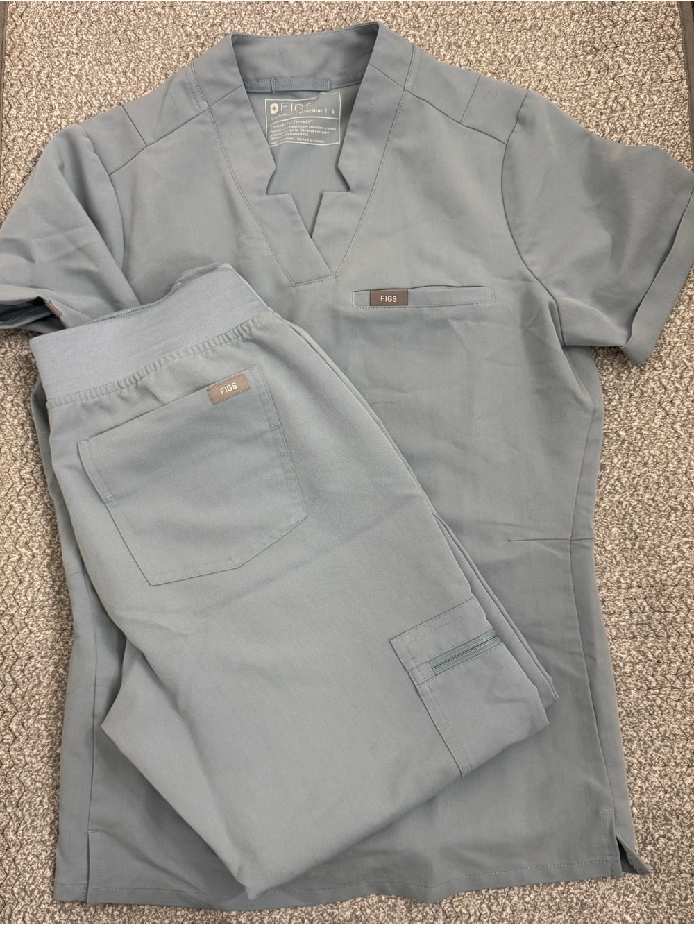 FIGS Technical Collection Scrub Set in Ciel Blue